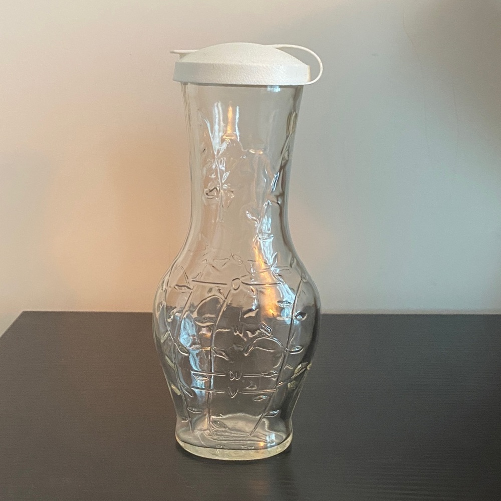 Elegant Glass Carafe with White Lid